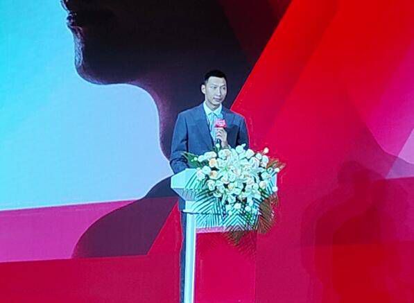 孙燕姿回应：人类无法超越AI 2023-05-24 近日，许久没有发表新专辑的孙燕姿因为“AI孙燕姿”成为网友关注的焦点，她本人也在个人社交平台发文，首度畅谈对“AI孙燕姿”的看法。